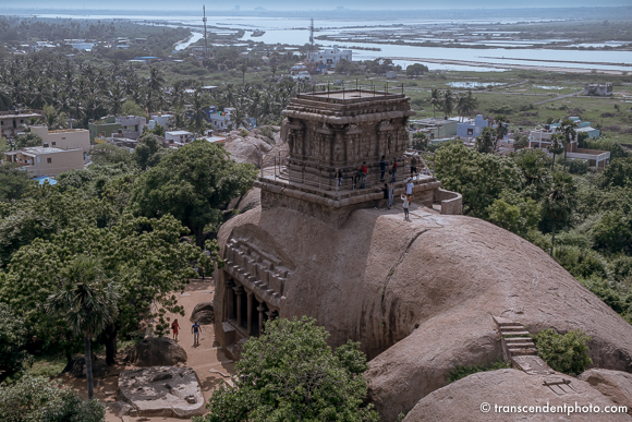 Do Pondicherry i nieco dalej - płaskorzeźby, rzeźby i architektura splatają się tu z ideami i bóstwami.