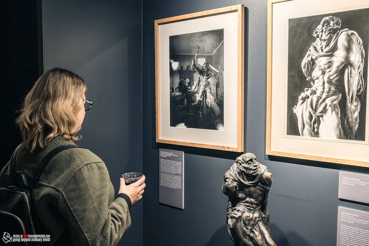 Rysunki i rzeźby Stanisława Szukalskiego na wystawie w Muzeum Polskim w Ameryce